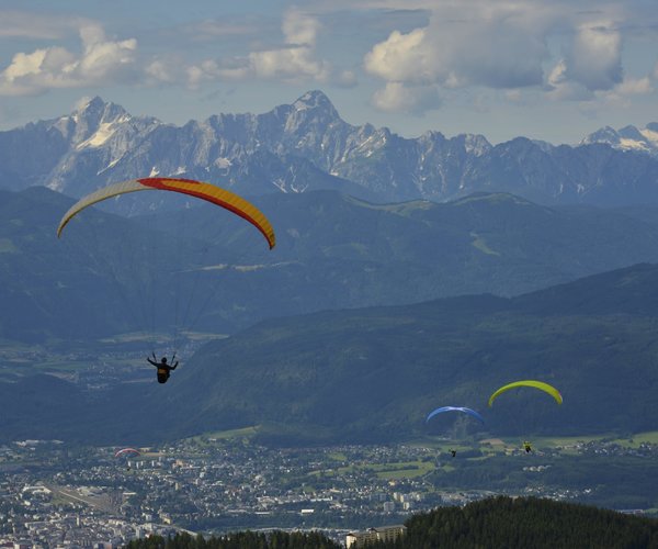 Paragleiten in Kärnten im Campingurlaub am See