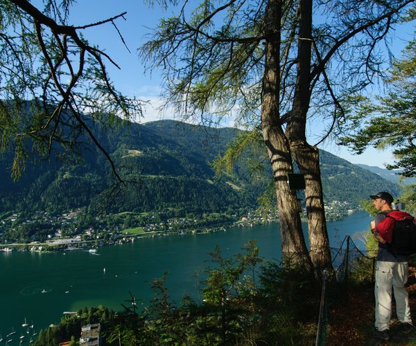 Wandern am Ossiacher Tauern im Urlaub am Campingplatz am See von Seecamping Berghof